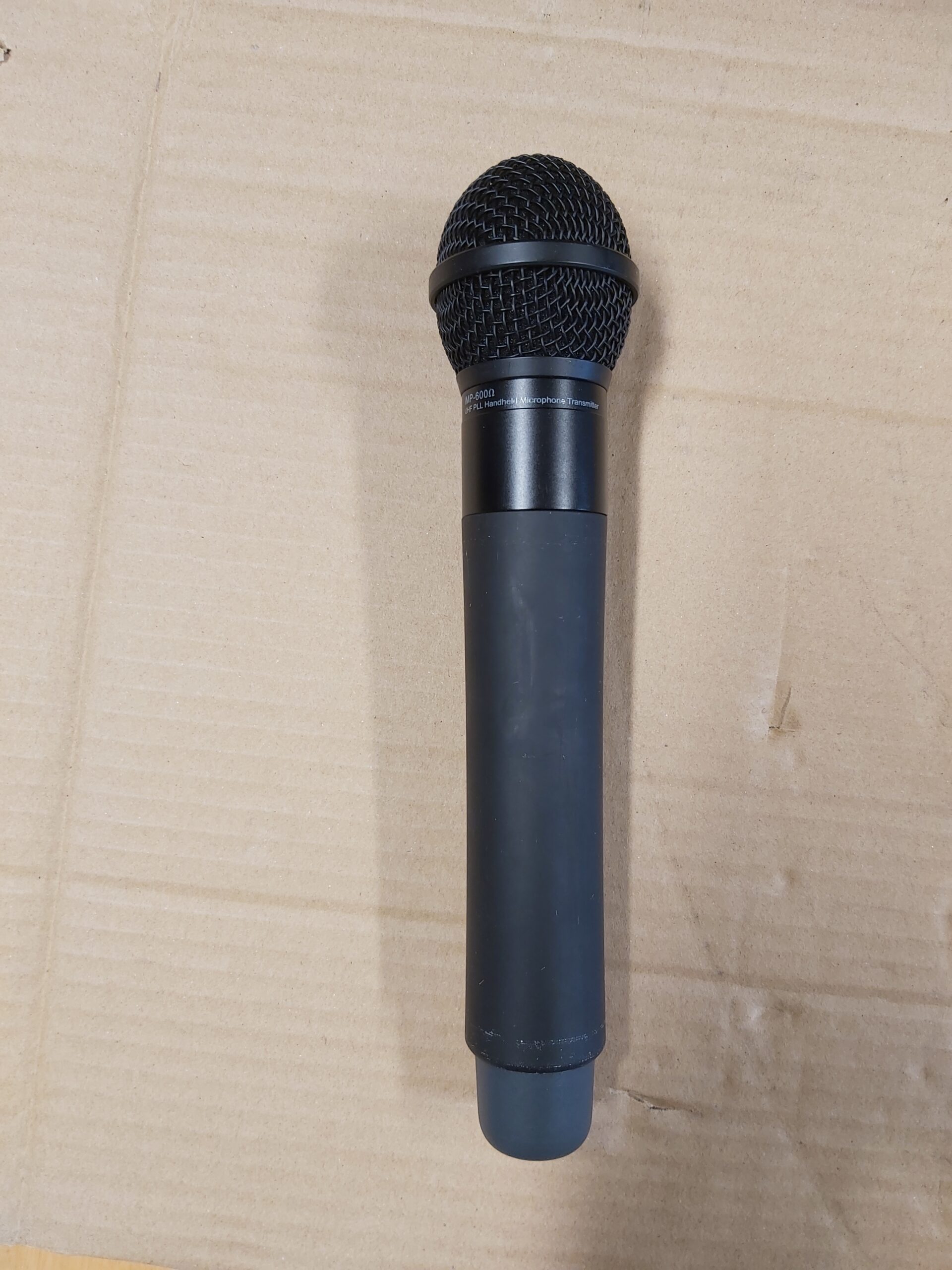 LDSmart_Acoustic_Handheld_Microphone_B6-665 – 679MHz